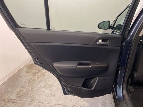 Used 2021 Kia Sportage LX image 21