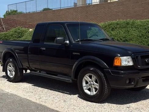 Used 2005 Ford Ranger XLT AWD/4WD image 3