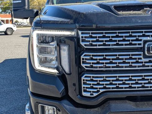 Used 2022 GMC Sierra 3500 Denali w/ Denali Ultimate Package AWD/4WD image 9