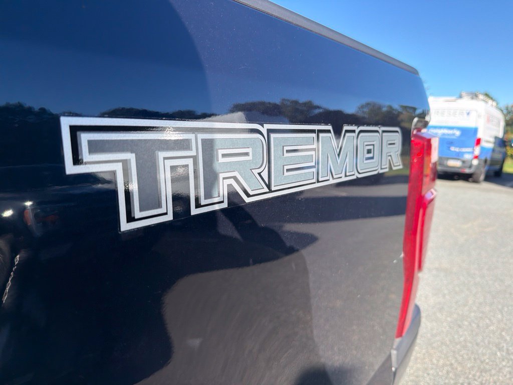 Used 2022 Ford F350 Lariat w/ Tremor Off-Road Package AWD/4WD image 6