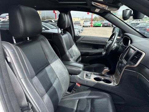 Used 2016 Jeep Grand Cherokee Limited image 9