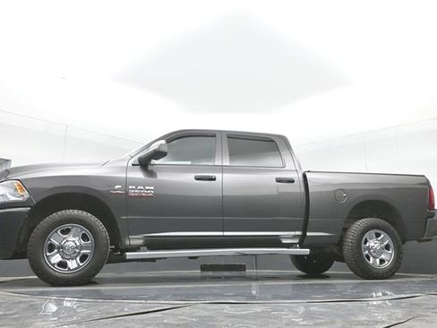Used 2016 RAM 2500 Tradesman w/ Chrome Appearance Group image 41