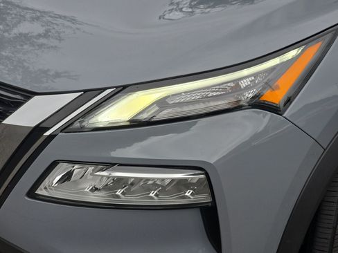 Certified 2023 Nissan Rogue SL FWD image 32