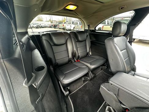 Used 2012 Mercedes-Benz R 350 4MATIC image 49