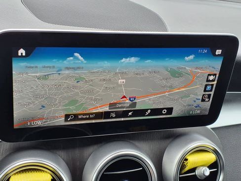 Used 2022 Mercedes-Benz GLC 300 4MATIC image 17