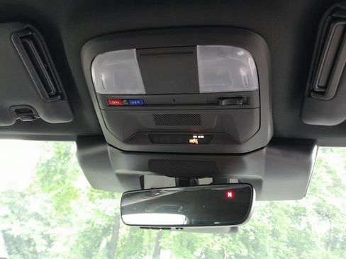 Used 2024 Subaru Crosstrek 2.5i Sport AWD/4WD image 38