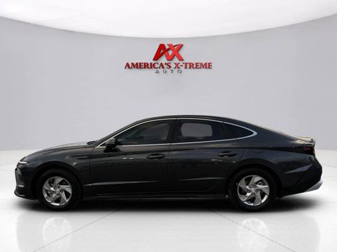 Used 2025 Hyundai Sonata SE image 2