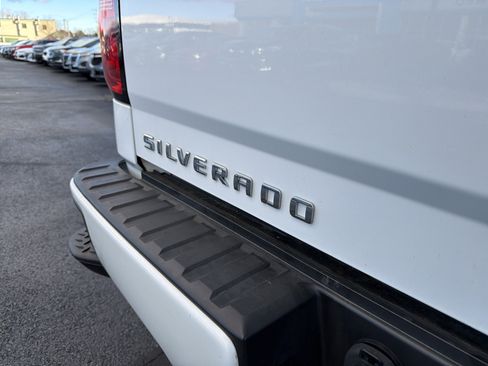 Used 2017 Chevrolet Silverado 1500 LT w/ All Star Edition image 31