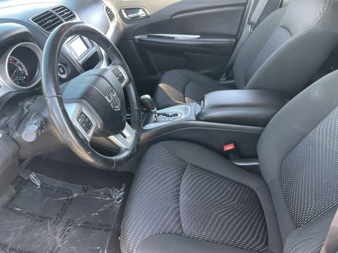 Used 2019 Dodge Journey SE w/ Connectivity Group FWD image 22