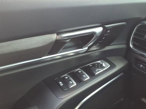 Used 2024 Kia Telluride SX X-Line AWD/4WD image 16