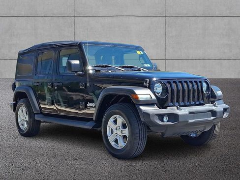 Used 2020 Jeep Wrangler Unlimited Sport S AWD/4WD image 3