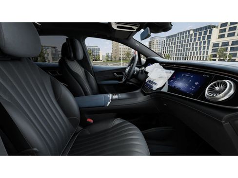 New 2026 Mercedes-Benz EQS 400 4MATIC SUV image 4