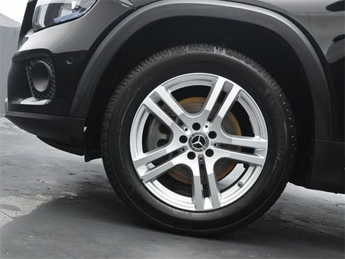 Used 2021 Mercedes-Benz GLB 250 4MATIC image 36