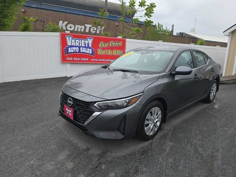 Used 2025 Nissan Sentra S FWD image 11