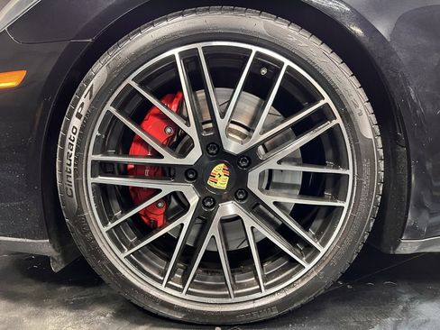 Used 2020 Porsche Panamera Turbo image 18