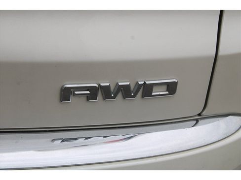 Used 2012 GMC Acadia Denali AWD/4WD image 39