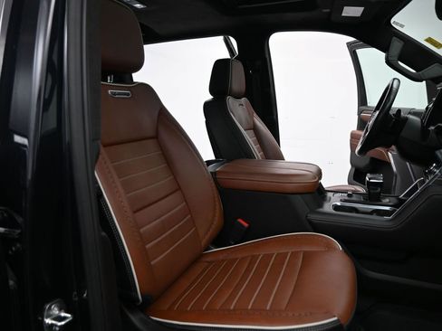 Used 2024 GMC Sierra 1500 Denali Ultimate image 25