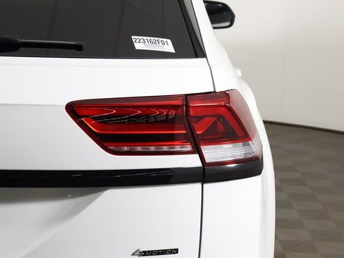 Used 2023 Volkswagen Atlas Cross Sport SEL R-Line image 18