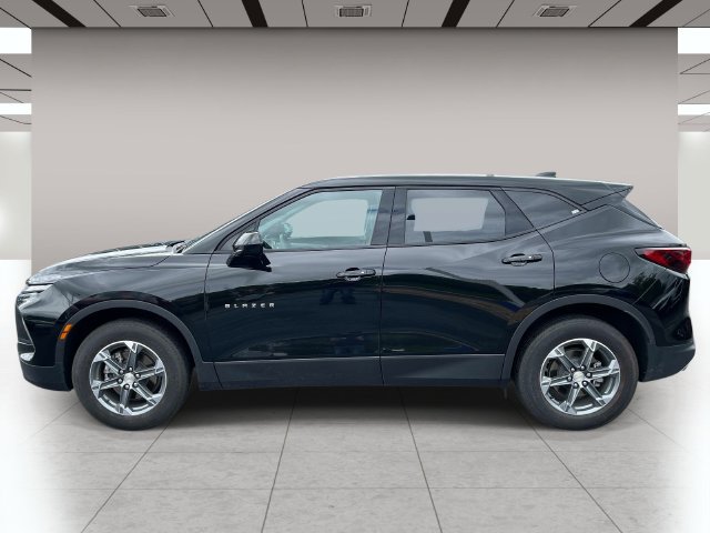Used 2025 Chevrolet Blazer LT AWD/4WD image 7