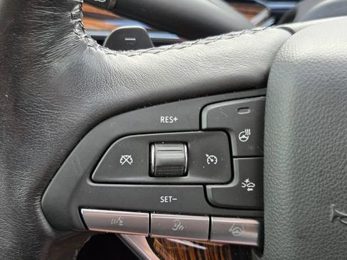 Used 2023 Cadillac Escalade ESV Premium Luxury RWD image 21