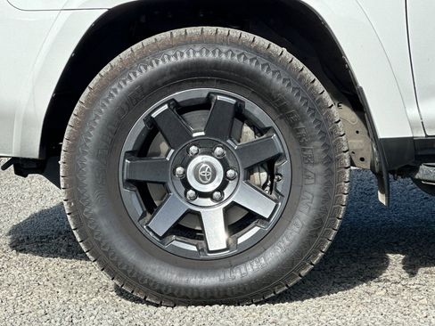 Used 2021 Toyota 4Runner Trail Special Edition image 41