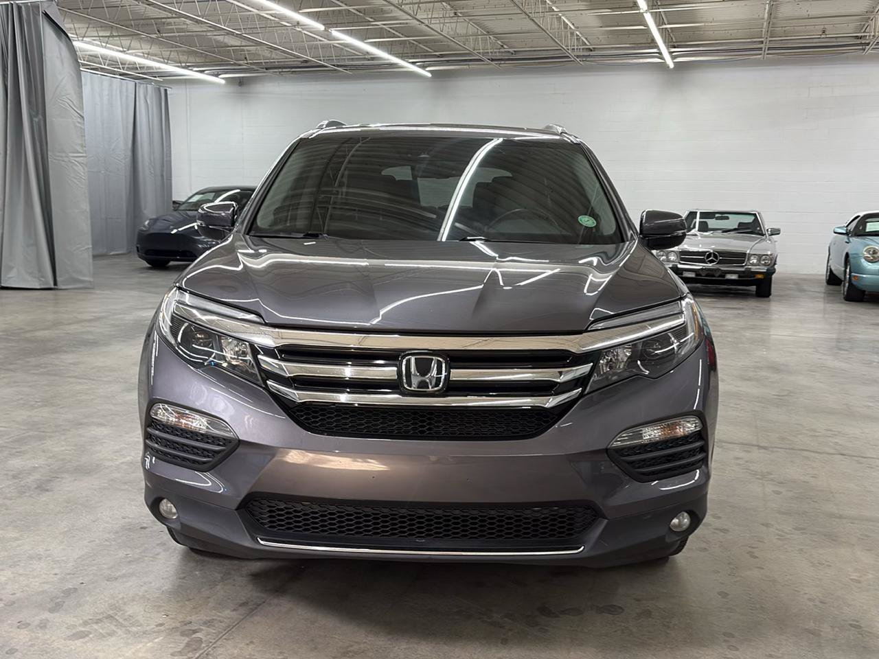 Used 2016 Honda Pilot Elite image 2