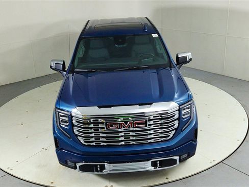 New 2026 GMC Sierra 1500 Denali image 13