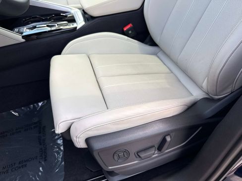 Used 2025 Audi Q5 Premium Plus AWD/4WD image 19