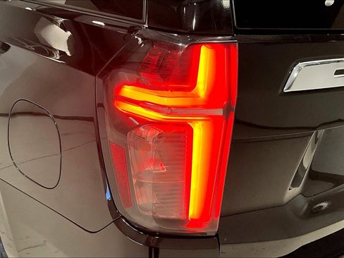 Used 2022 Chevrolet Tahoe LS image 23