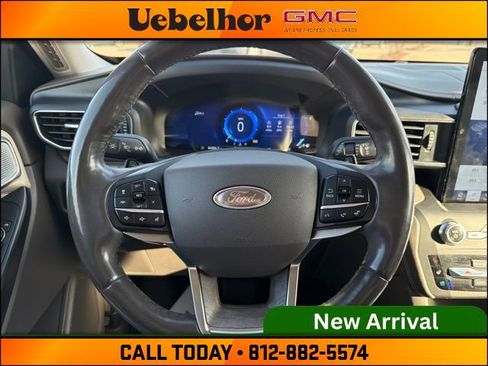 Used 2020 Ford Explorer Platinum w/ Premium Technology Package image 9