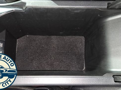 Used 2020 Toyota Camry LE FWD image 19