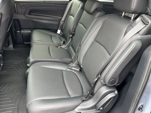 Used 2024 Honda Odyssey Sport image 19