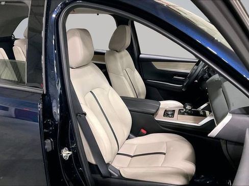Used 2024 MAZDA CX-90 Plug-In Hybrid w/ Premium Pkg AWD/4WD image 7