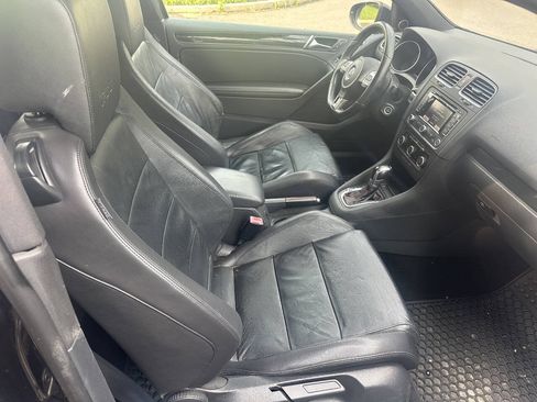 Used 2011 Volkswagen GTI 2-Door FWD image 10