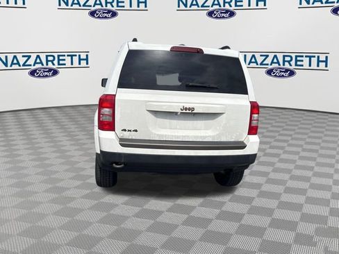 Used 2017 Jeep Patriot 75th Anniversary w/ Power Value Group AWD/4WD image 6