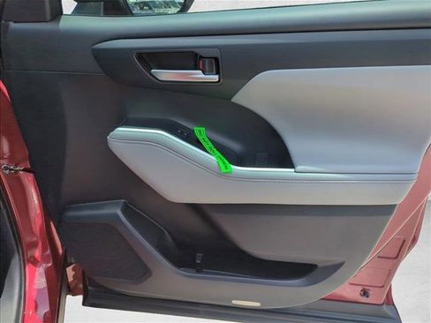 New 2026 Toyota Highlander XLE AWD/4WD image 24