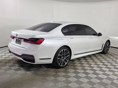 Used 2021 BMW 740i w/ M Sport Package RWD image 41