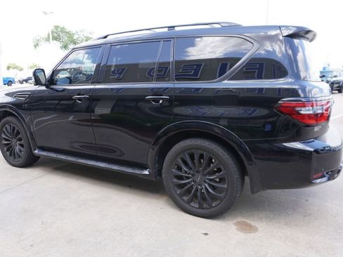Used 2022 Nissan Armada Platinum w/ Captain's Chairs Package AWD/4WD image 4