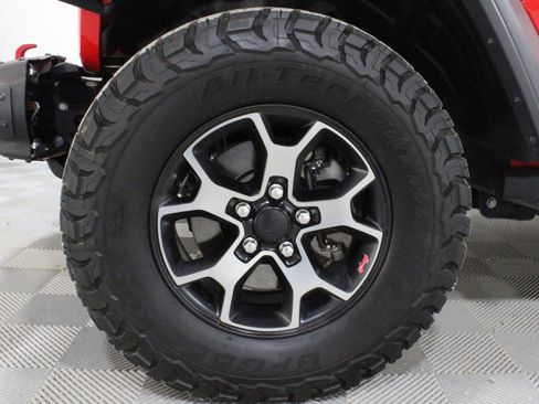 Used 2018 Jeep Wrangler Unlimited Rubicon AWD/4WD image 27