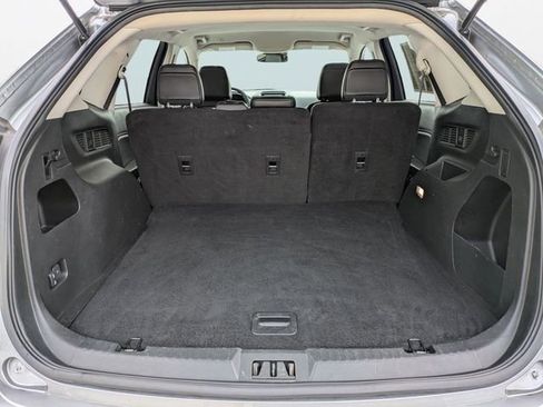 Used 2024 Ford Edge SEL image 12