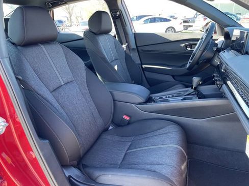 Certified 2025 Honda Accord Sport image 27