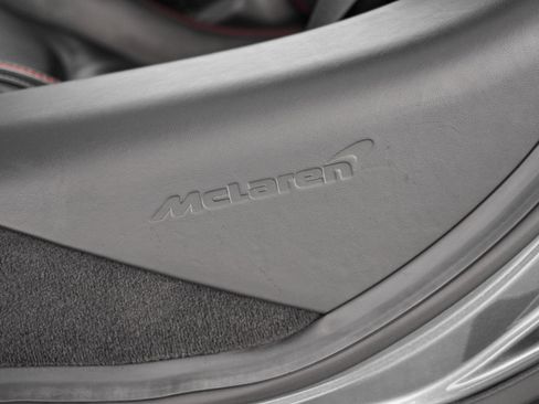 Used 2023 McLaren GT RWD image 25