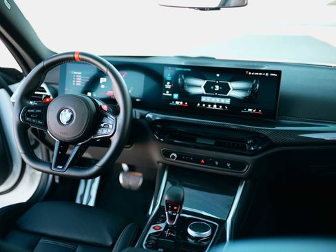 Used 2025 BMW M2 w/ Lighting Package image 32