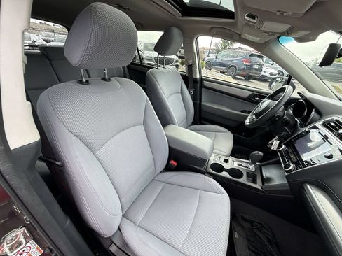 Used 2019 Subaru Outback 2.5i Premium AWD/4WD image 31