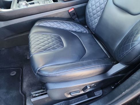 Used 2024 Ford Edge Titanium image 17