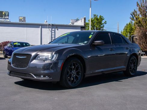 Used 2019 Chrysler 300 S AWD/4WD image 3