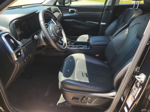 Used 2023 Kia Sorento SX AWD/4WD image 23