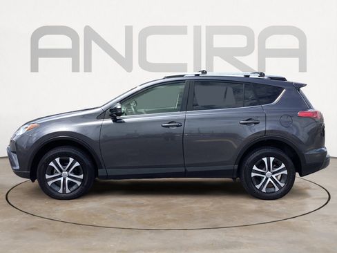 Used 2017 Toyota RAV4 LE FWD image 11
