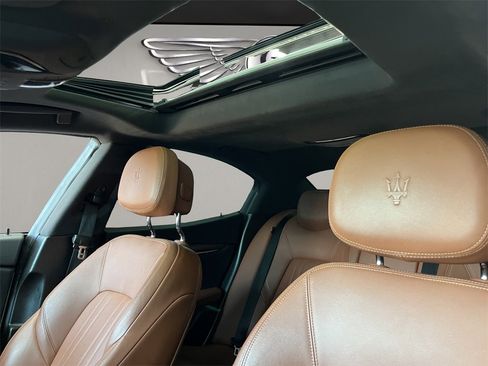 Used 2018 Maserati Ghibli image 20