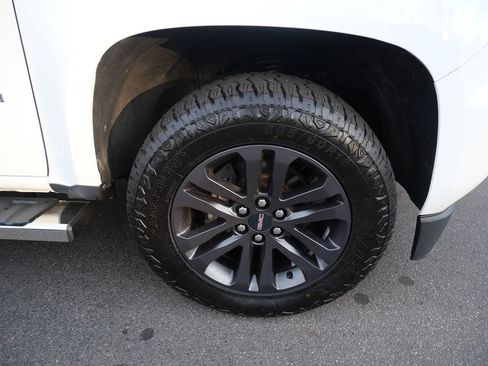 Used 2020 GMC Canyon SLE w/ Elevation Edition image 29